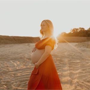 Maternity photoshoot dress